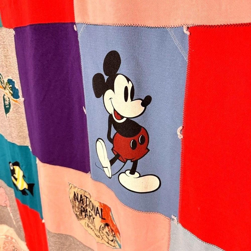Handmade Patchwork T-Shirt Quilt Throw Mickey Mouse Cats Animals 79x62 - Picture 3 of 7
